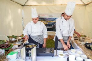 WorldTourismDay, GraphicEra, UttarakhandCulture, PahadiFood, UttarakhandTourism, TraditionalCuisine, GarhwaliFoodFestival